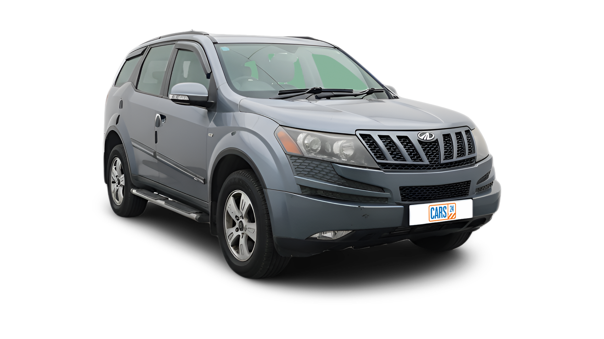 Mahindra XUV500-img